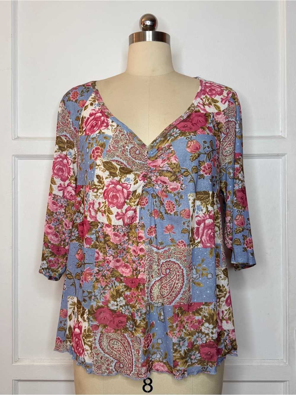 Eyeshadow pink and blue floral top